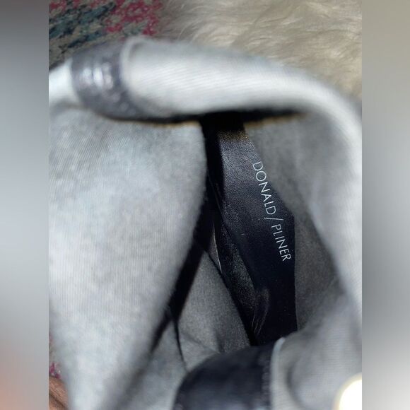 Donald J. Pliner Gian Snake Embossed Boots Stretch 6.5 - Picture 8 of 9